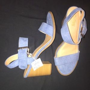 Size 11, suede blue block heeled sandals